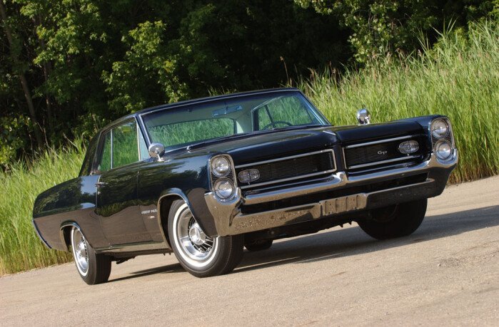 Dare to Be Different - 1964 Pontiac Grand Prix